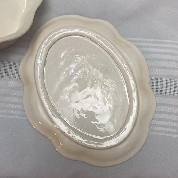 Ceramic Butter/Cheese Dish - Picture 7 of 16